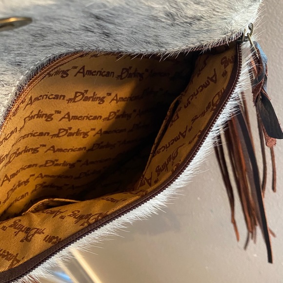 SOLD‼️Cowhide hair on hide tooled leather & fringe bag - Picture 7 of 7